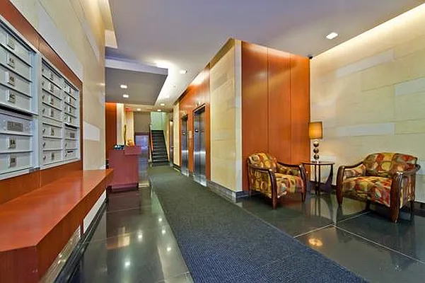 Rented by Bank Neary | media 38