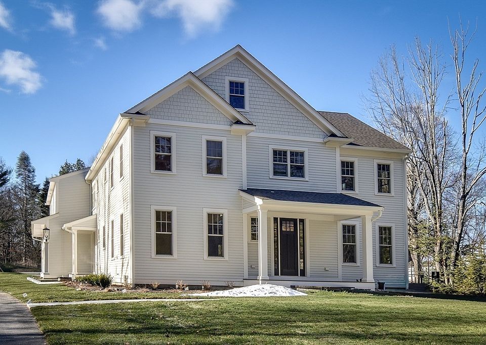 1st image of 93 Walpole St