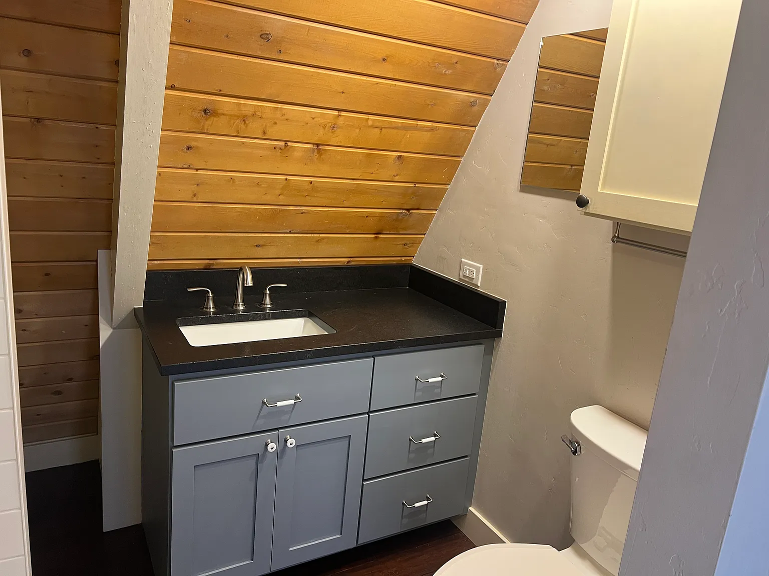 2 bed, 1100 sqft, $3,300 — Photo 4