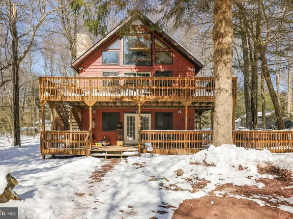 24 Lupine Dr, Lake Harmony, PA 18624
