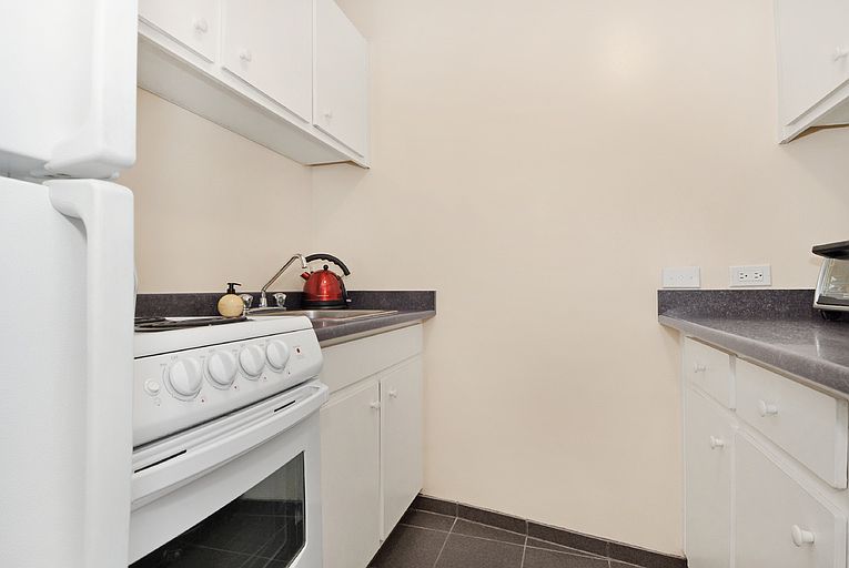 2nd image of 1011 Beach Ave #203