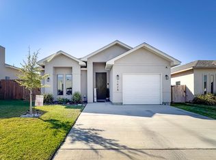 1428 Los Estribos Dr, Laredo, TX 78043