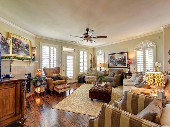 4th image of 2157 Portofino Dr