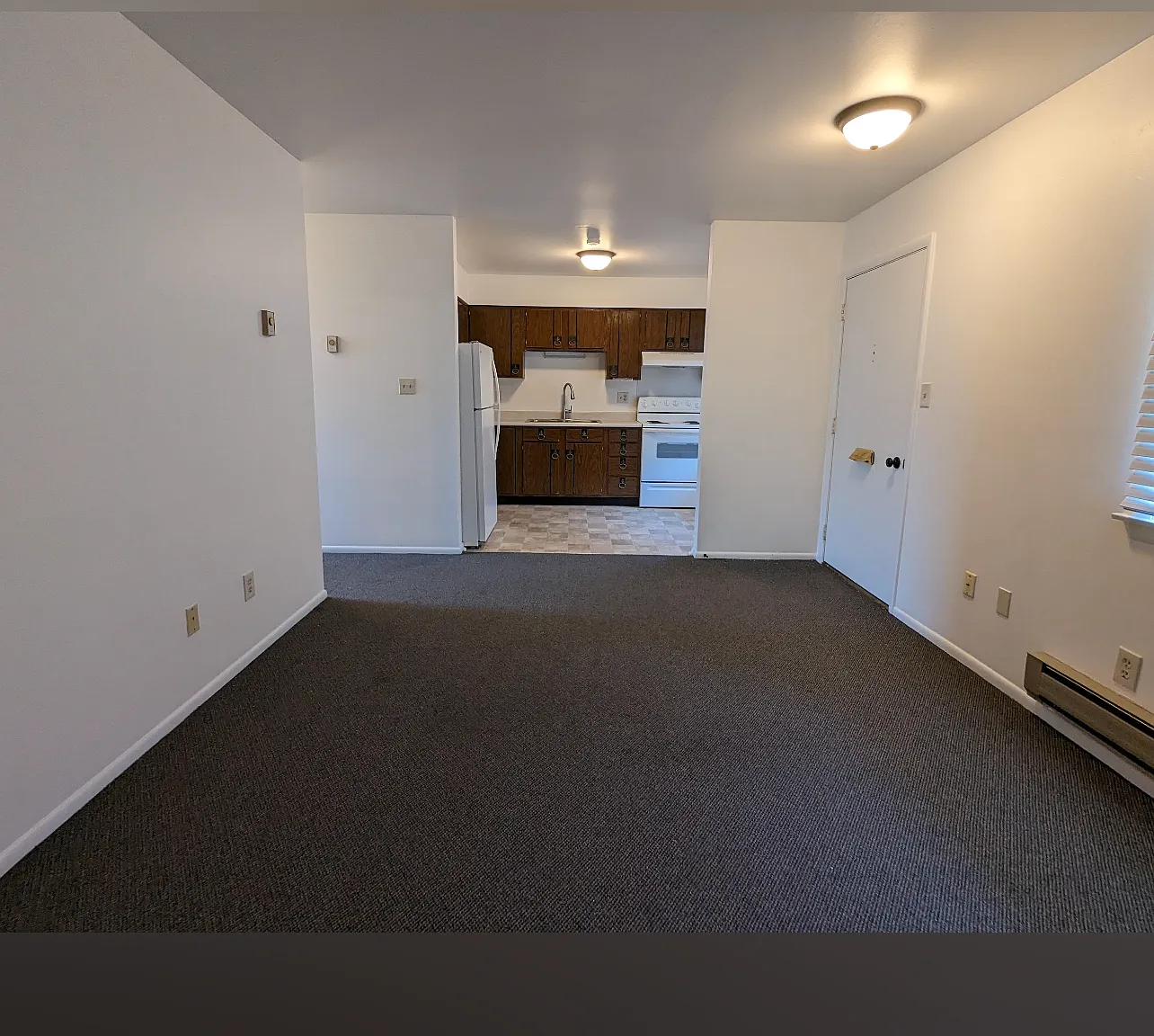 1 bed, 750 sqft, $1,100 — Photo 3
