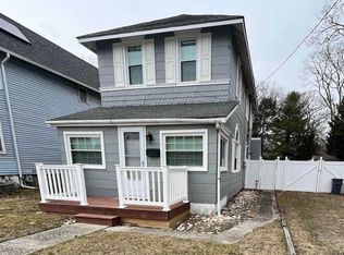 657 5th St, Somers Point, NJ 08244