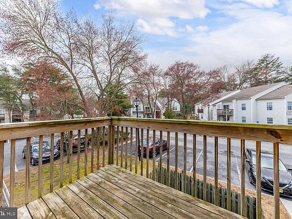 3rd image of 1065 Tristram Cir