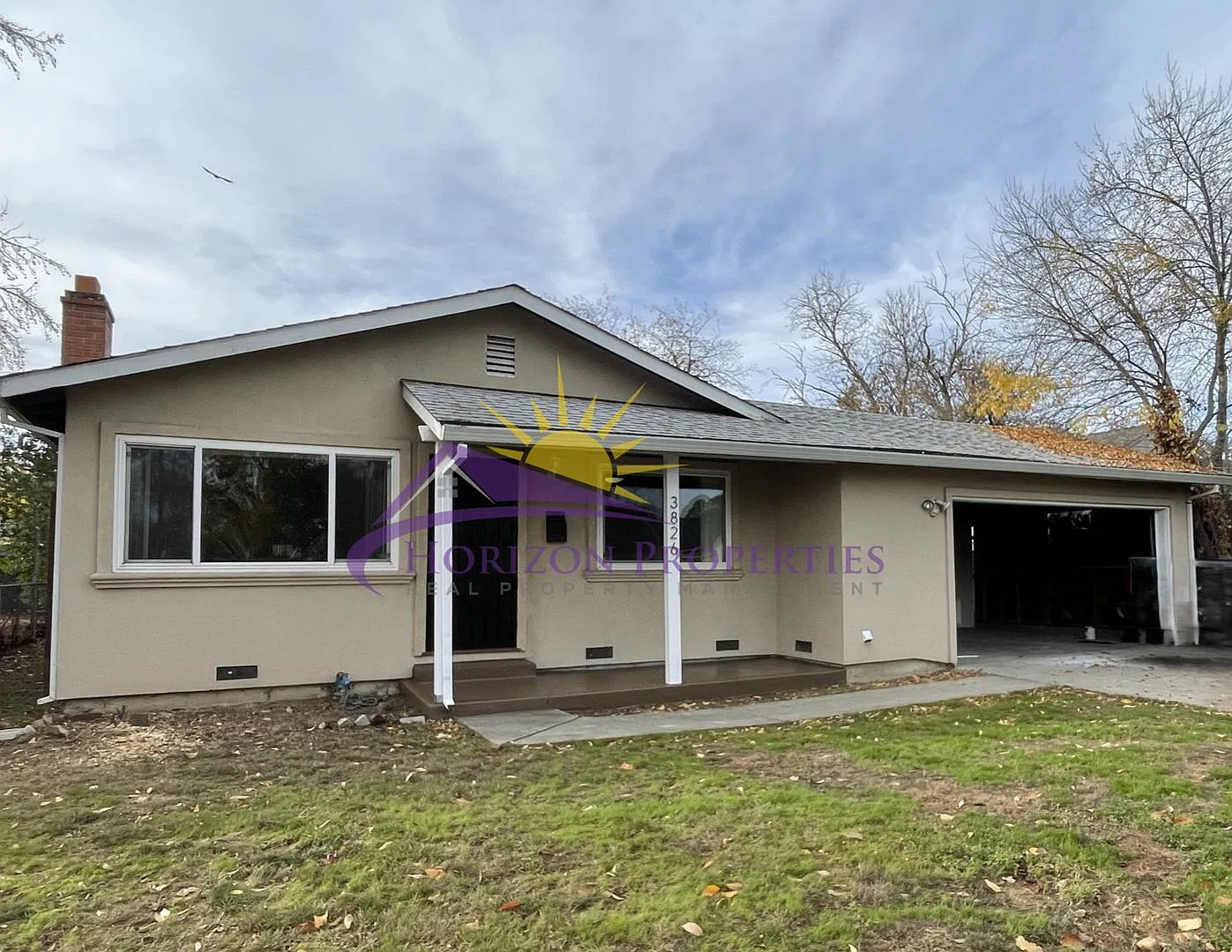 3 Bed 2 Bath 1,200sqft Sacramento Home — Photo 1
