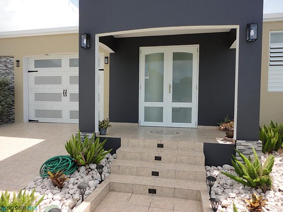 2nd image of S12 Calle Rio Guajataca