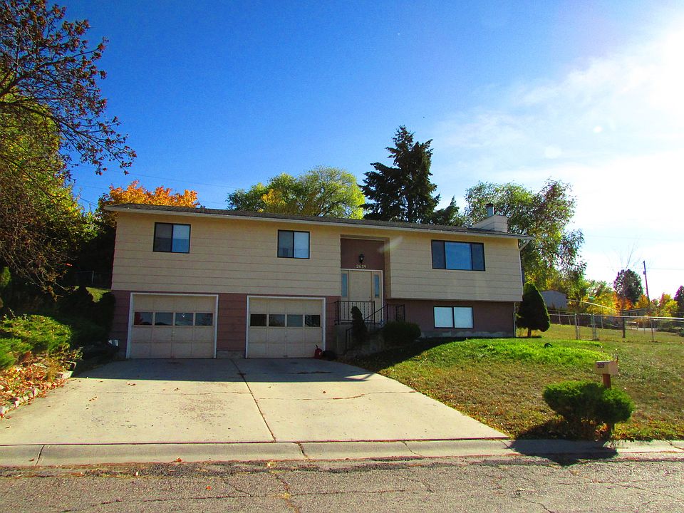 1st image of 2639 Valley View Dr