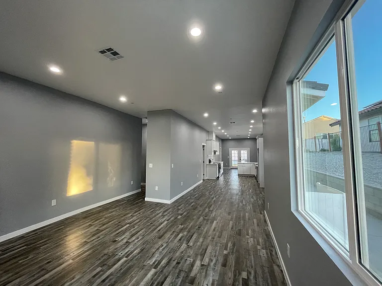 17745 Vista Point Dr — Photo 10