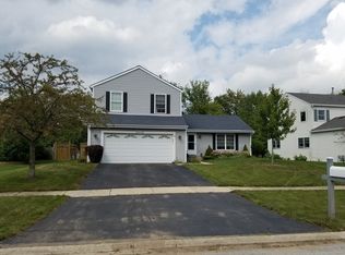 30W150 Huntington Dr, Warrenville, IL