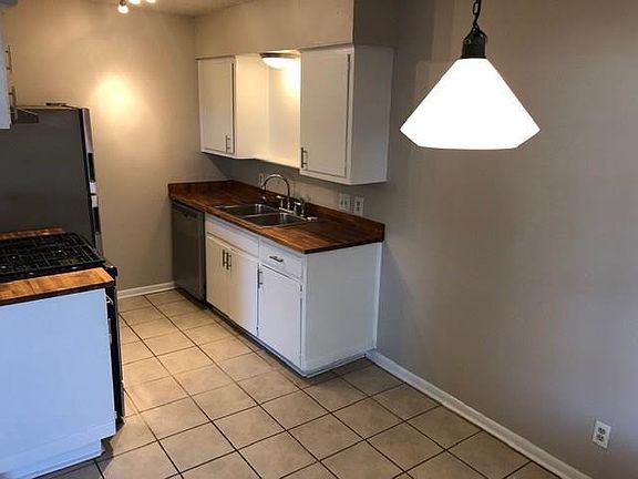 2nd image of 11202 Renel Dr #B
