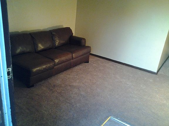 3rd image of 7332 Agnes Ave