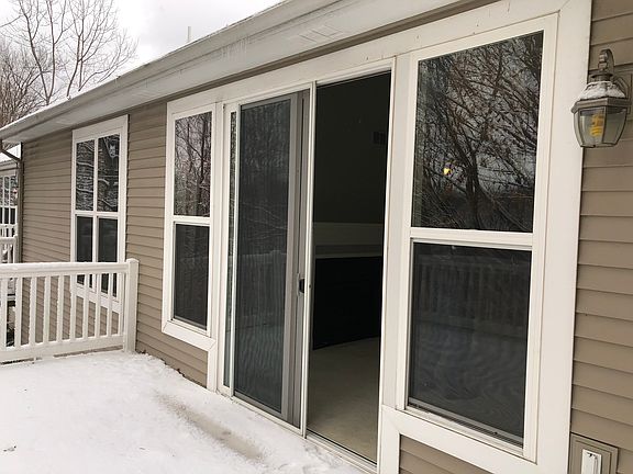 5th image of 106 Fox Hollow Dr