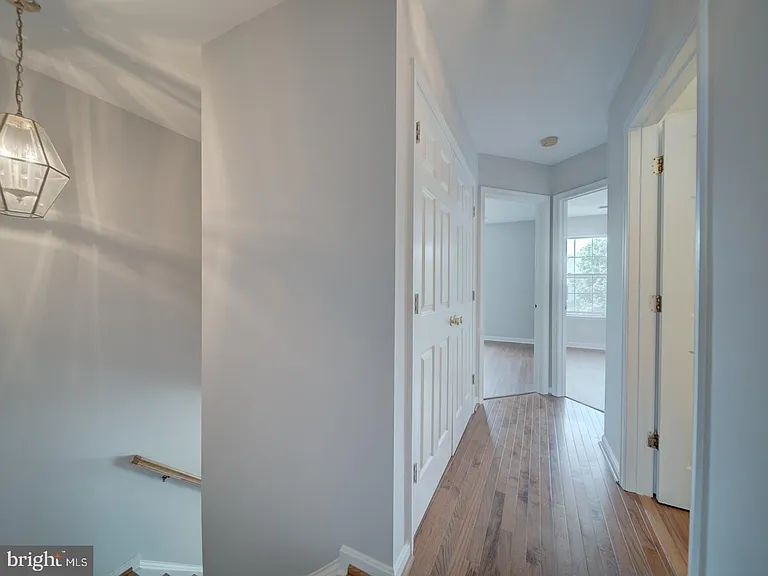 8241 Humphrey Ln — Photo 28