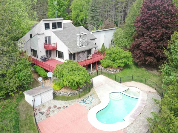 2864 Peach Lake Rd, West Branch, MI 48661