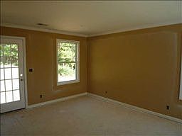 5th image of 603 Hidden Valley Dr
