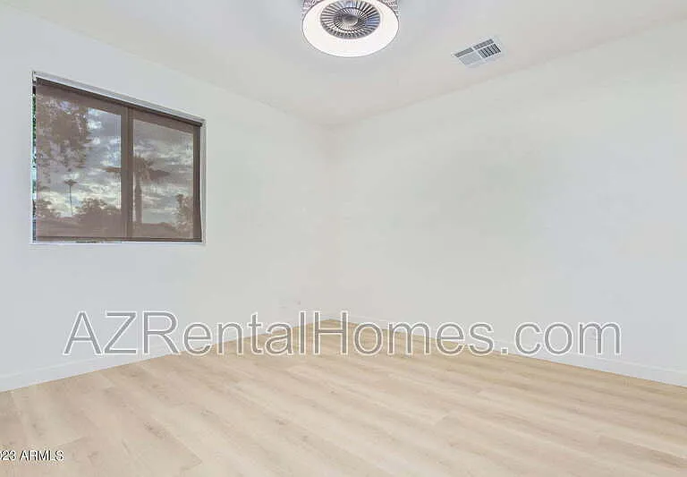 3005 N 81st Pl — Photo 25