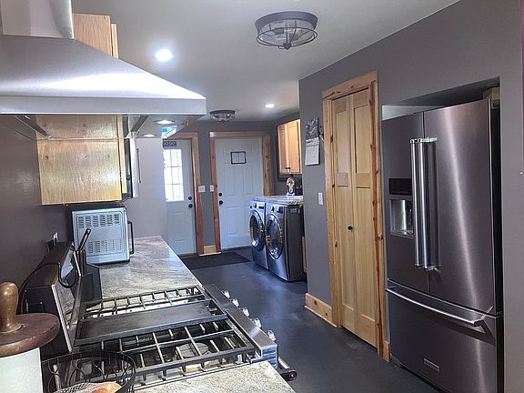 Kitchen - Angle 2