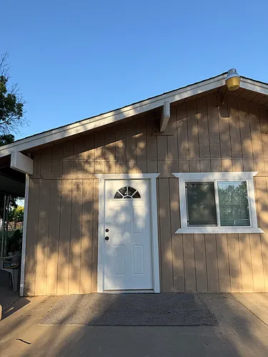 12083 E Clinton Ave Photo 1