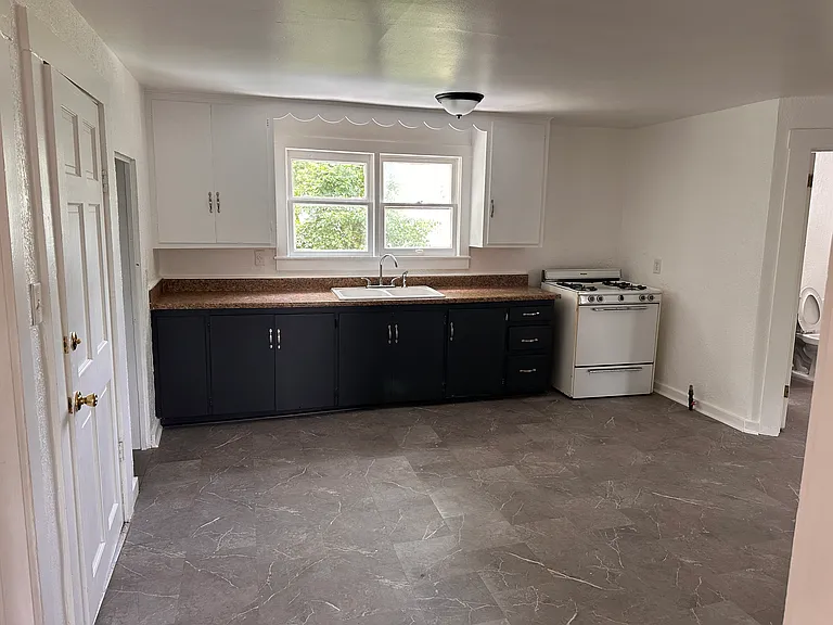 314 W Central Ave #2 — Photo 1