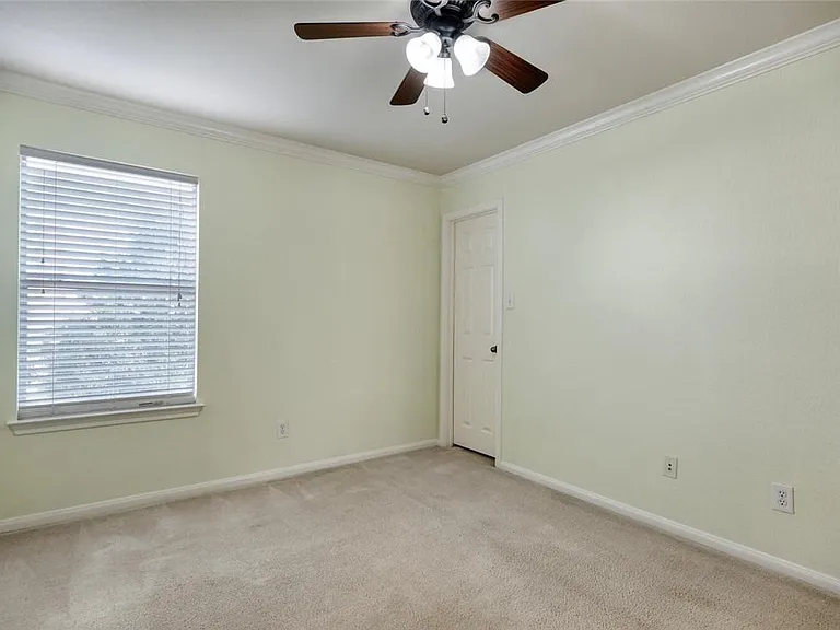 314 Hidden Brook Ln — Photo 11