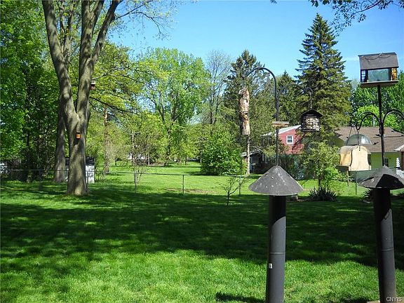 5th image of 8256 Exeter Dr