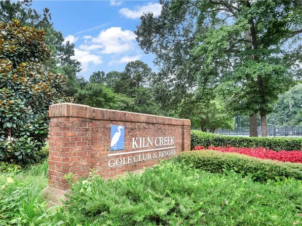 782 Windbrook Cir APT 303, Newport News, VA 23602