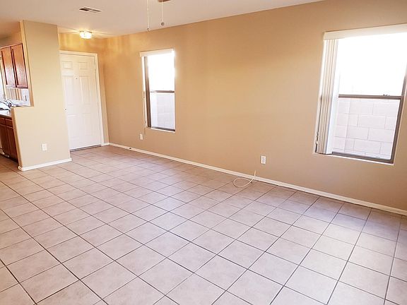 3rd image of 2605 N 114th Ave