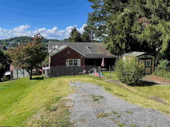 146 Kramer Dr, Clarksburg, WV 26301