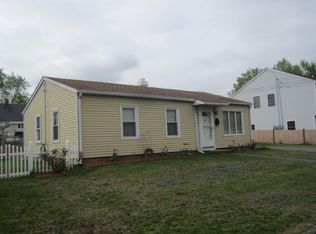 56 Amherst St, Lawrence, MA 01843