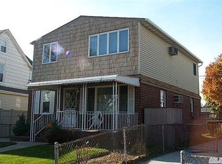 27 Warwick Rd, Elmont, NY 11003