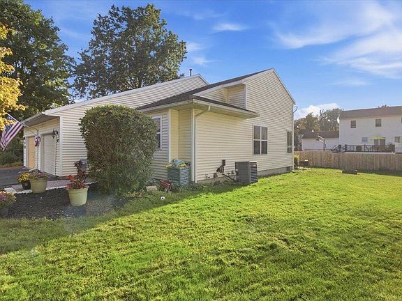 2nd image of 47 Heyden Rd