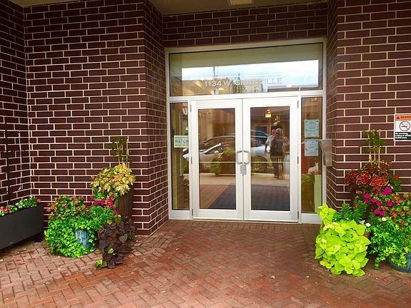 2nd image of 1134 W Granville Ave APT 612