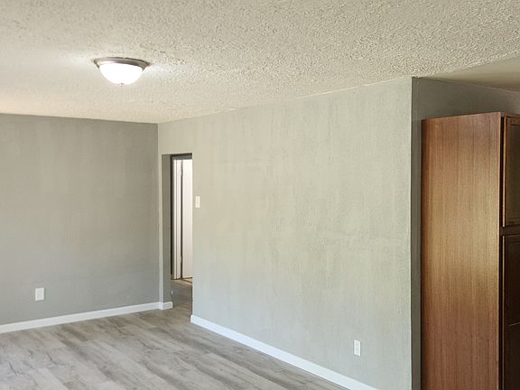 4th image of 1237 Northdale Ave
