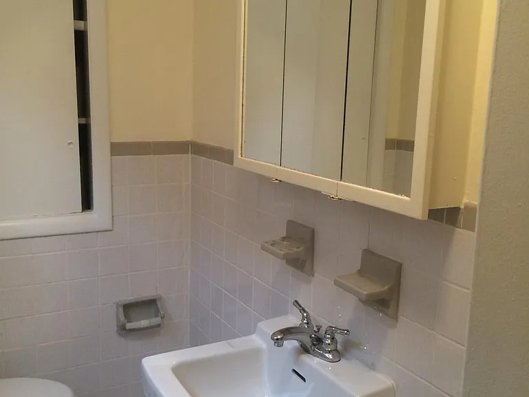212 N Clarion St — Photo 12