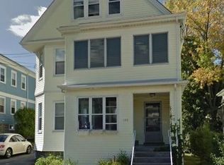 122 Hillside Rd, Watertown, MA 02472