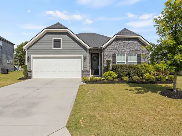 341 Blue Danube Dr, Simpsonville, SC 29681