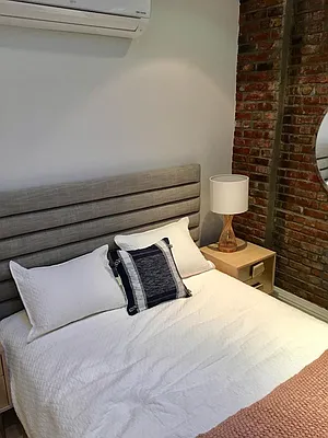 Rented by Voro New York | media 171