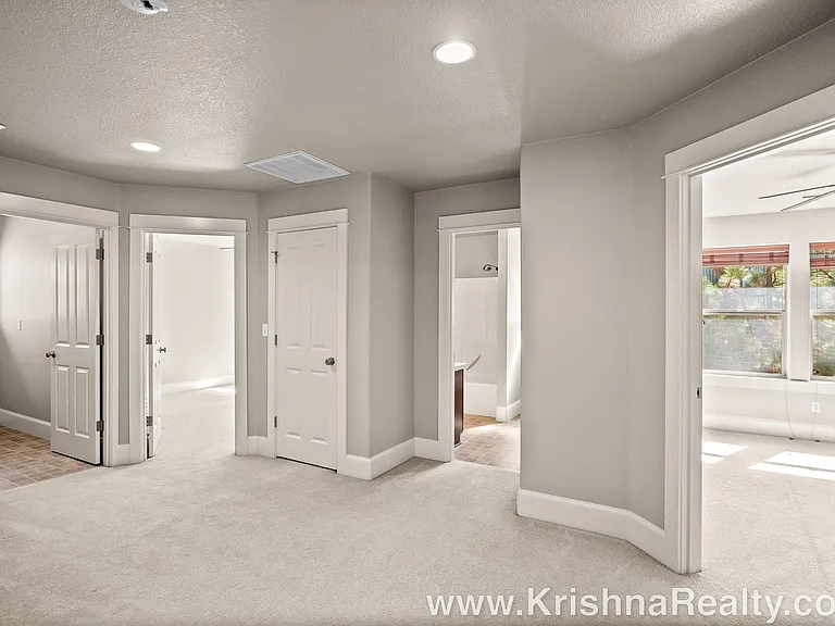 11322 NW Kimble Ct — Photo 11