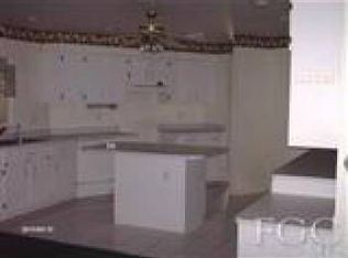 313 SE 8th St, Cape Coral, FL 33990