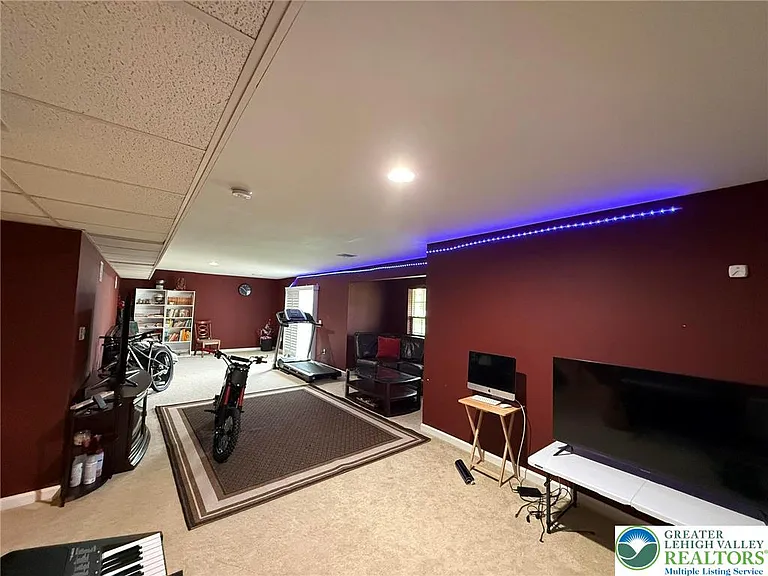 835 Holly Blue Way — Photo 34