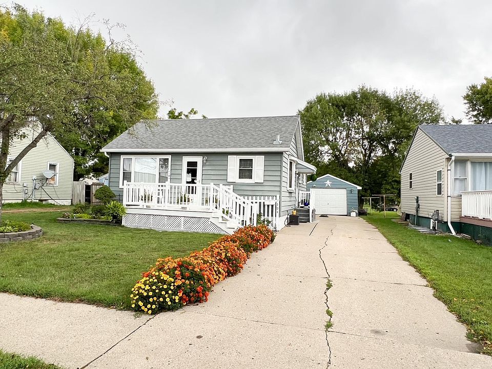1st image of 1304 Omaha Ave