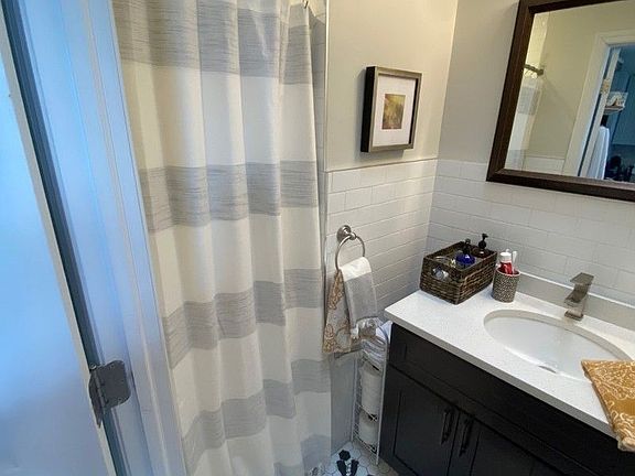 3rd image of 619 Union Ave APT 3R