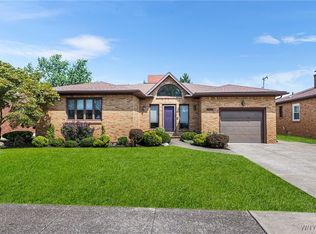 624 Woodland Dr, Buffalo, NY 14223