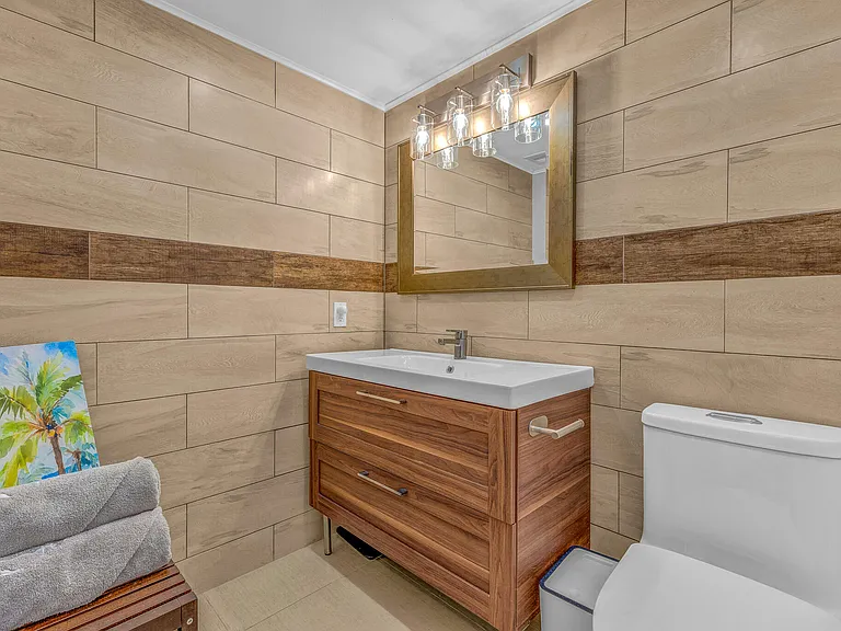 7601 E Treasure Dr #416 — Photo 21