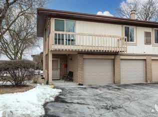 15713 Orlan Brook Dr Unit 100, Orland Park, IL 60462