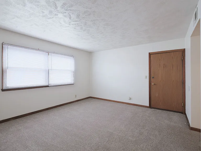 1341 E St #3 — Photo 6