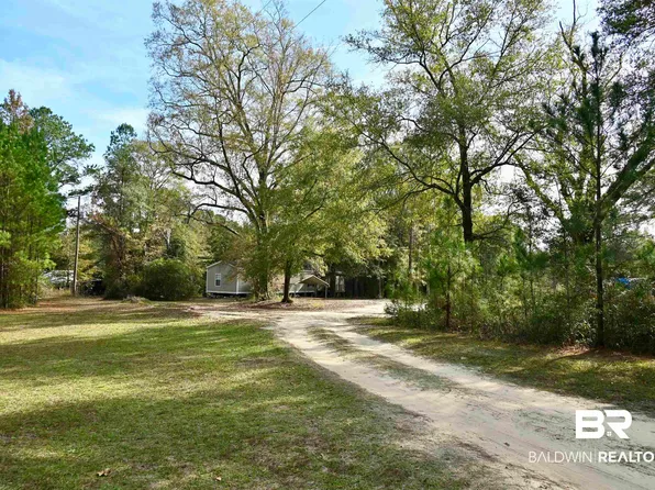 23 Hampton Ln, Brewton, AL 36426