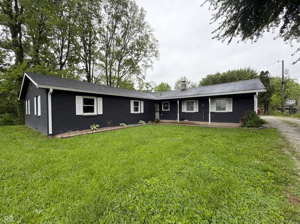 2258 W Country Club Rd, Crawfordsville, IN 47933